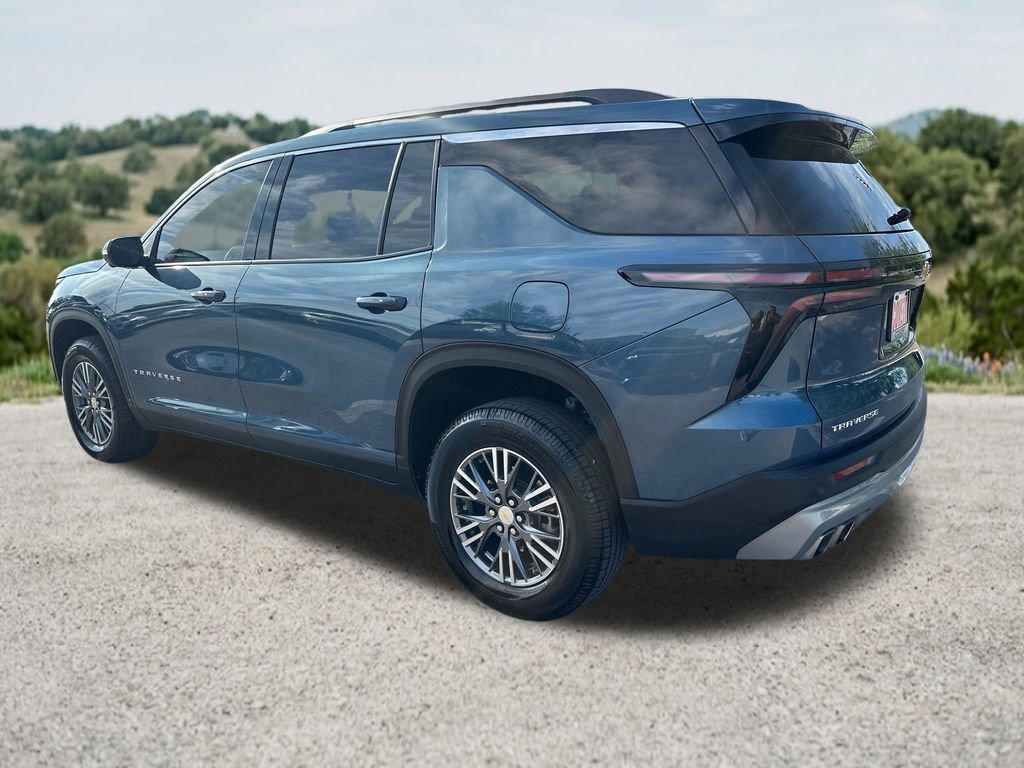 Used 2024 Chevrolet Traverse LT FWD image 8