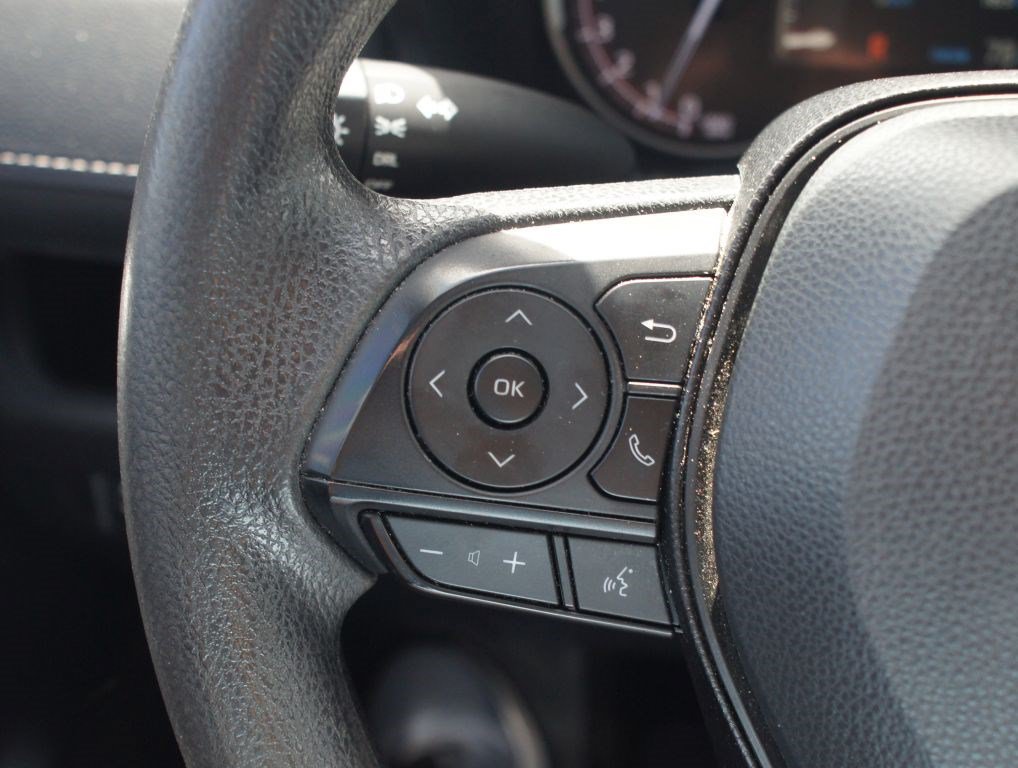 Used 2024 Toyota RAV4 LE FWD image 7