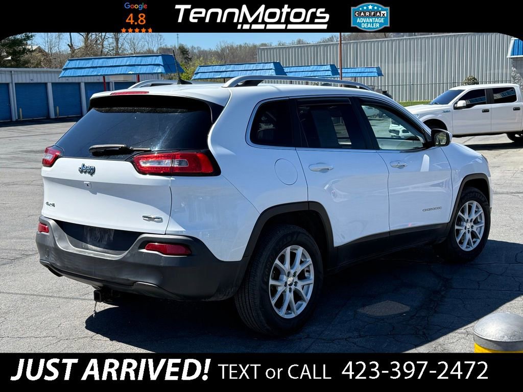 Used 2018 Jeep Cherokee Latitude Plus w/ Cold Weather Group image 5