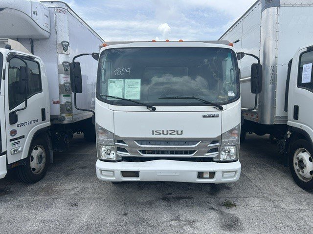 Used 2016 Isuzu NPR RWD image 7