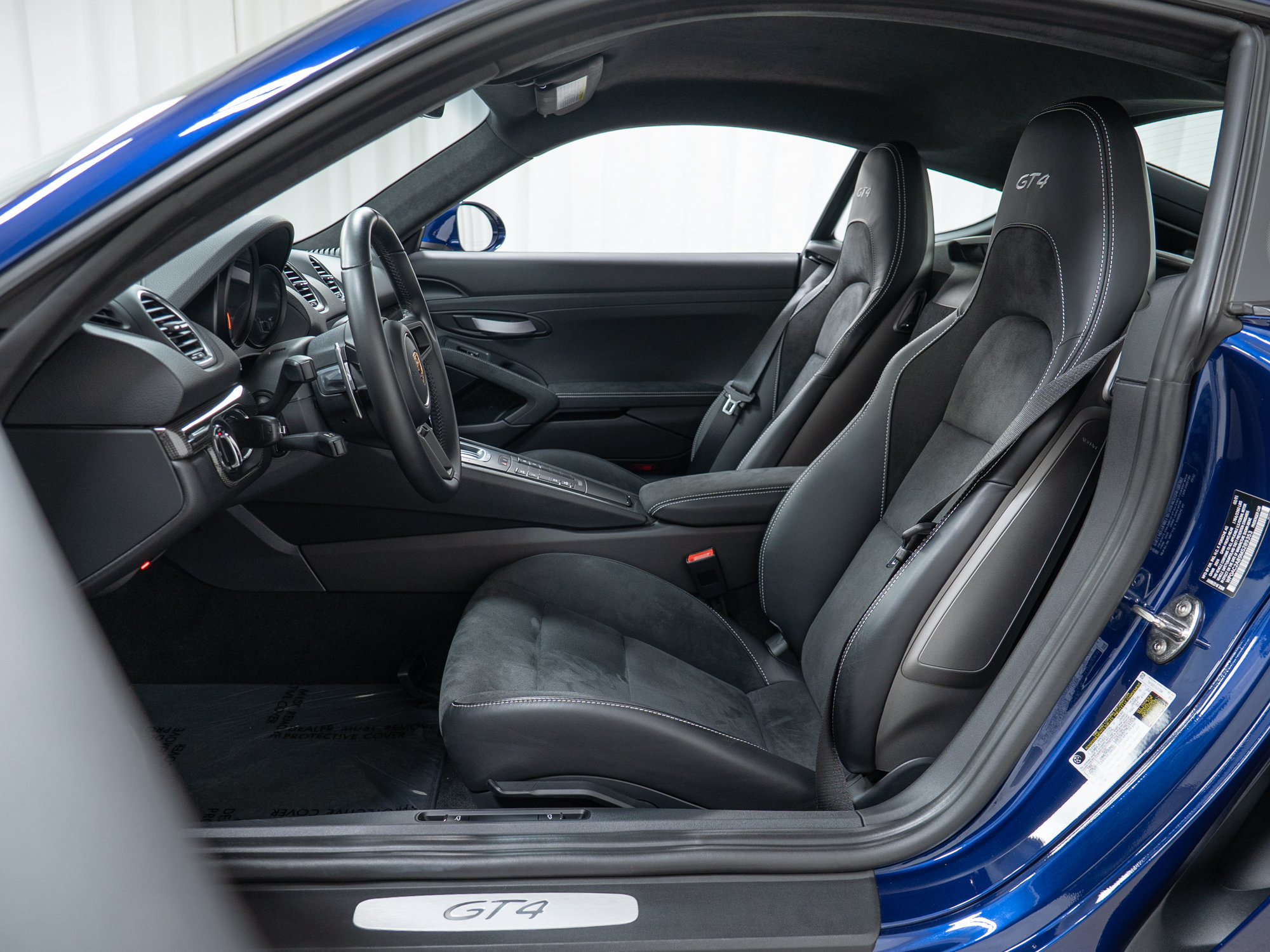 Certified 2021 Porsche 718 Cayman GT4 RWD image 19