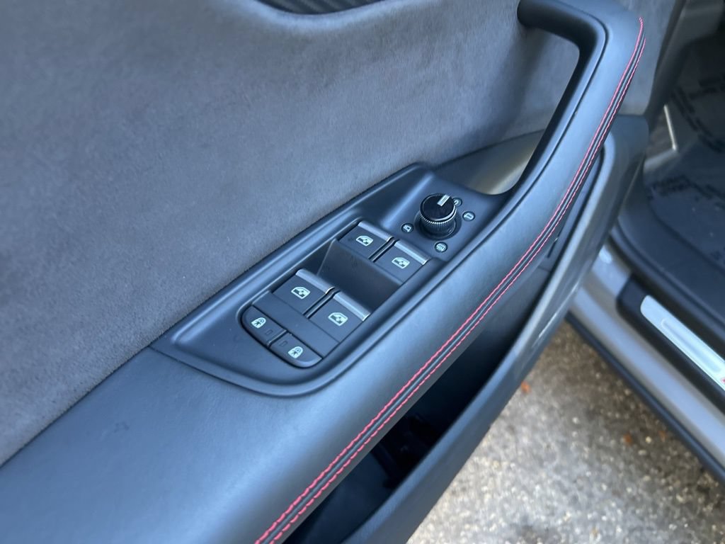 Used 2024 Audi RS Q8 AWD/4WD image 45