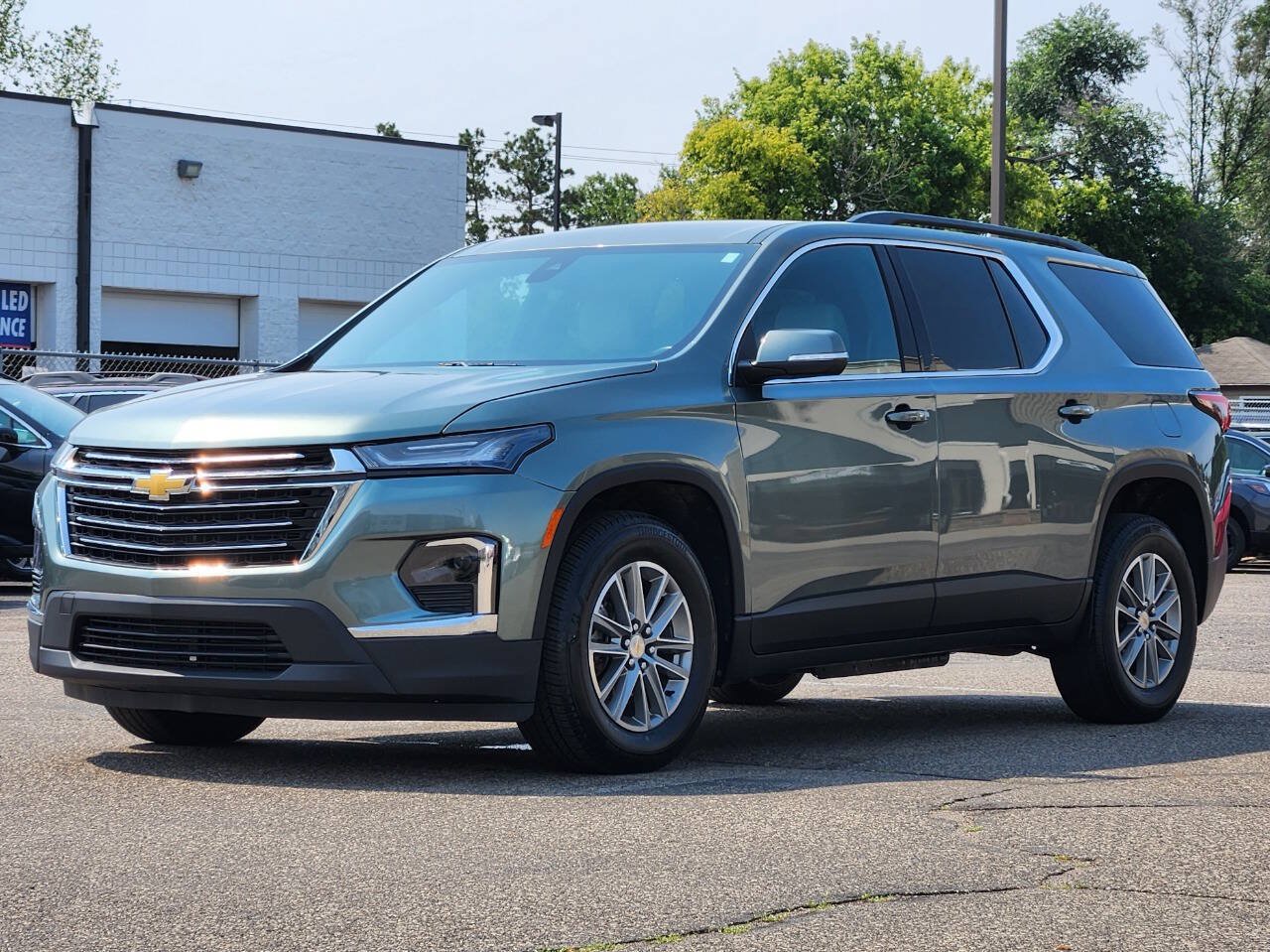 Used 2023 Chevrolet Traverse LT w/ LPO, Floor Liner Package AWD/4WD image 7