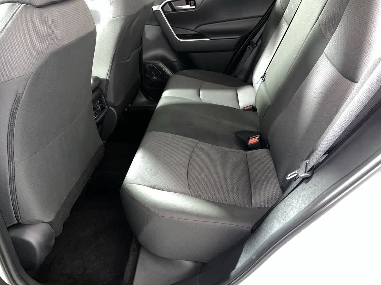 Used 2025 Toyota RAV4 XLE FWD image 26
