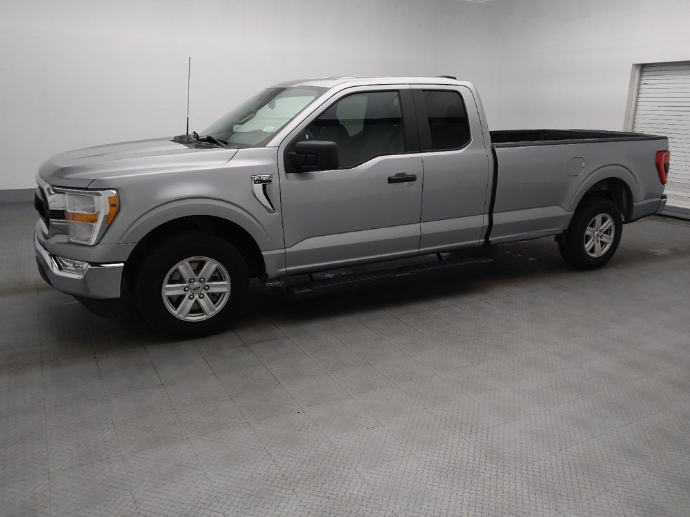 Used 2022 Ford F150 XLT RWD image 2