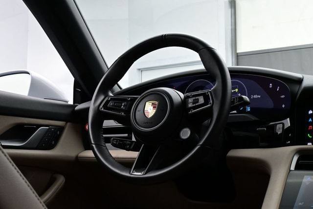 Used 2025 Porsche Taycan RWD image 21
