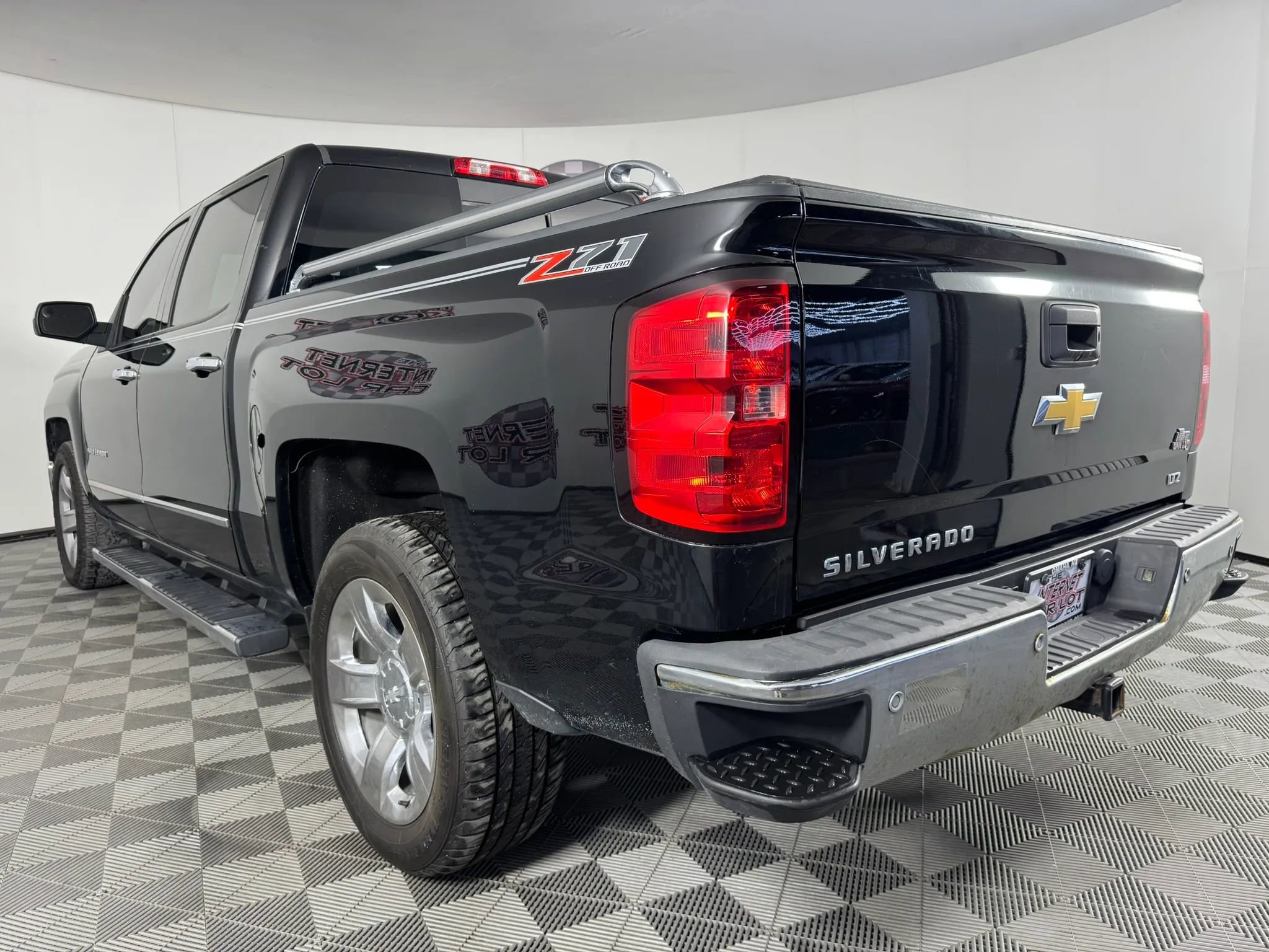 Used 2014 Chevrolet Silverado 1500 LTZ Z71 w/ LTZ Plus Package AWD/4WD image 27
