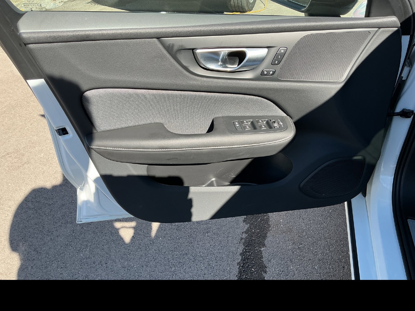 Certified 2024 Volvo S60 B5 Plus w/ Climate Package AWD/4WD image 10