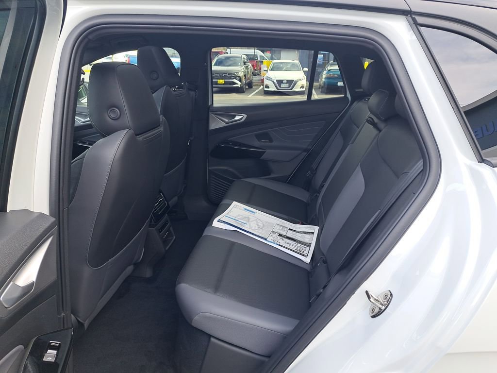 New 2026 Volkswagen ID.4 Pro S Plus image 14