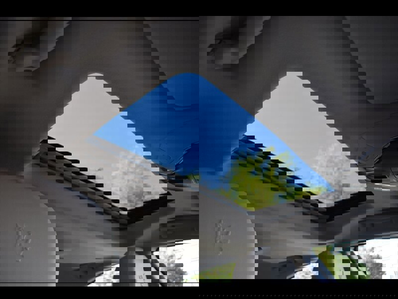 Used 2015 Maserati Ghibli image 38