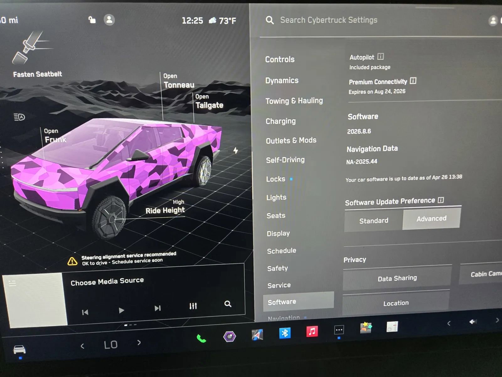 Used 2025 Tesla Cybertruck AWD Crew Cab image 21