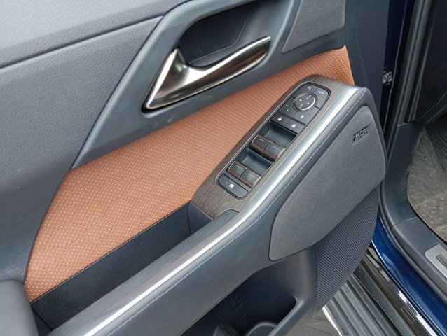 Certified 2024 Lexus GX 550 w/ Accessory Package (2T) image 10