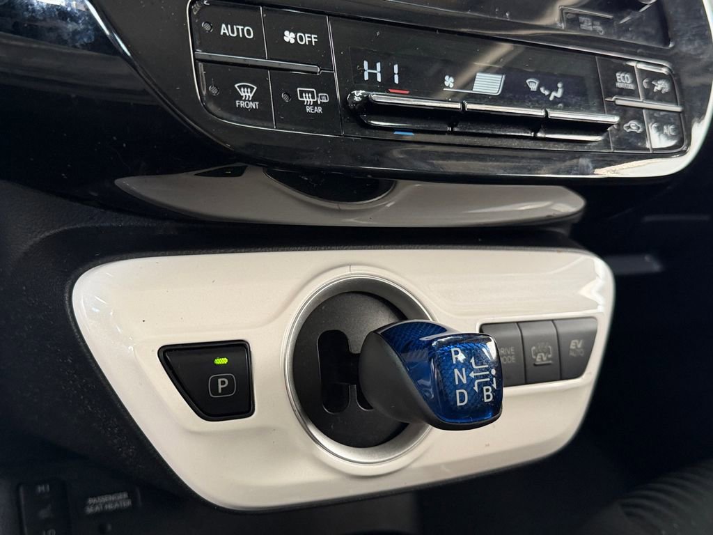 Used 2017 Toyota Prius Prime Plus w/ Carpet Mat Package image 18