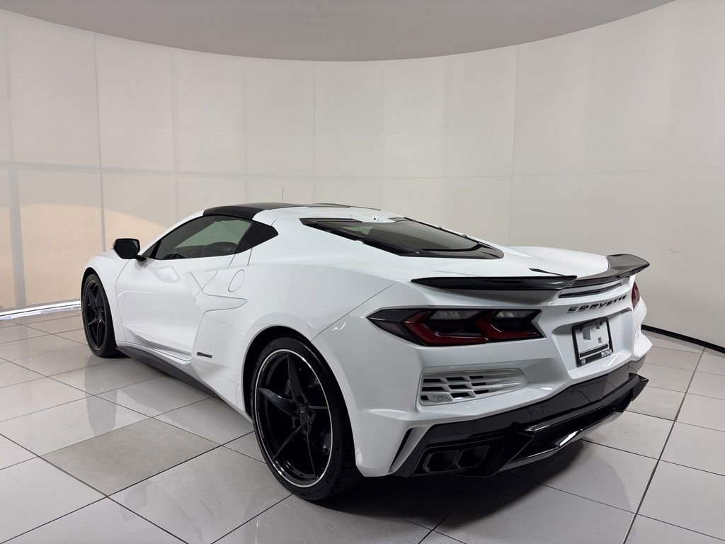 Used 2025 Chevrolet Corvette E-Ray w/ ZER Performance Package image 3