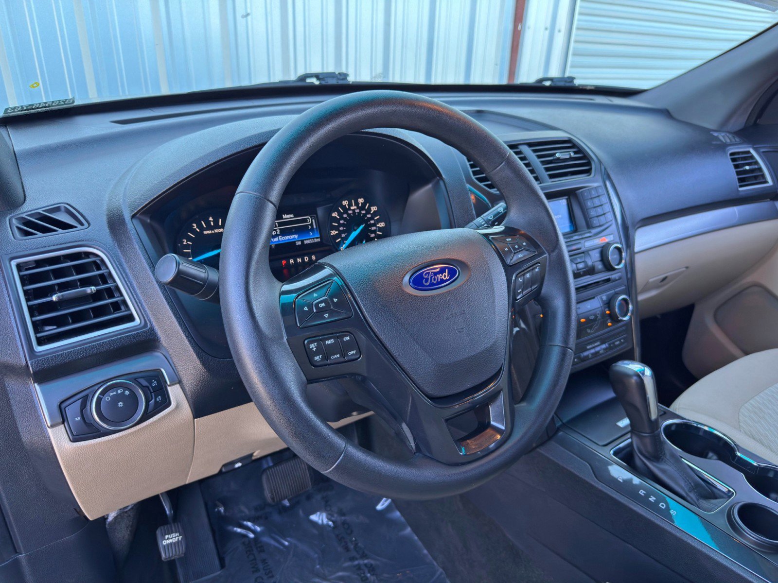 Used 2017 Ford Explorer FWD image 12