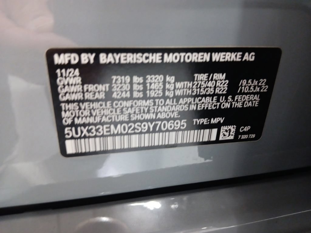 Certified 2025 BMW X7 M60i AWD/4WD image 3
