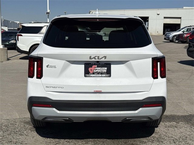 New 2026 Kia Sorento LX image 4
