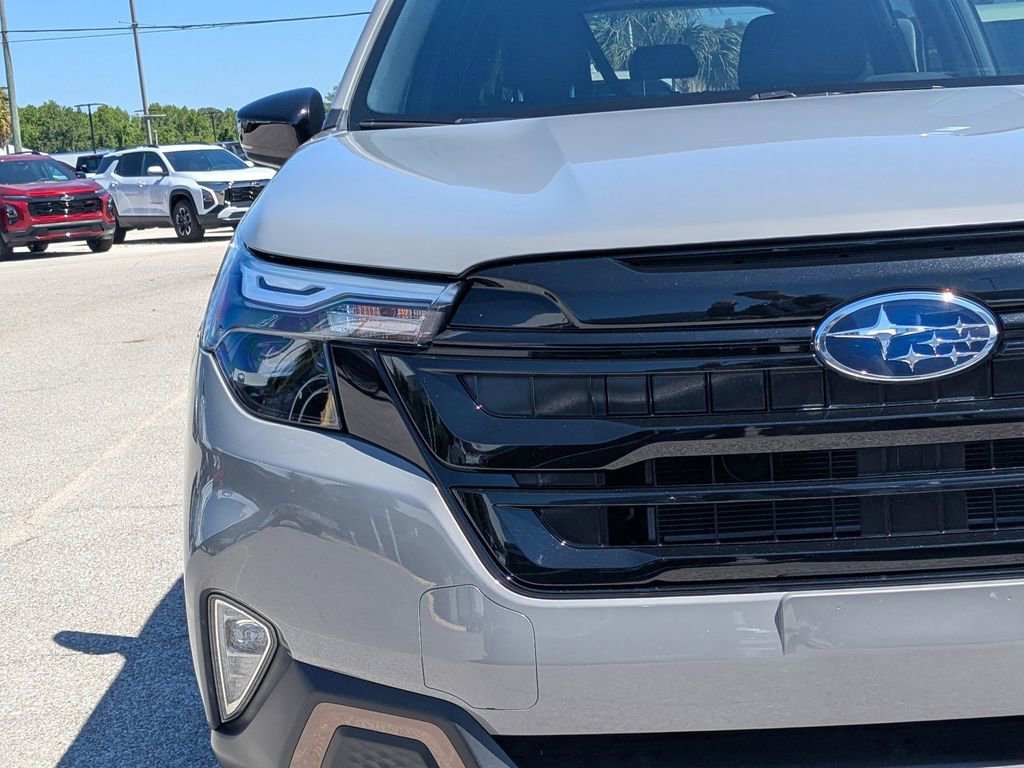 Used 2025 Subaru Forester Sport AWD/4WD image 9
