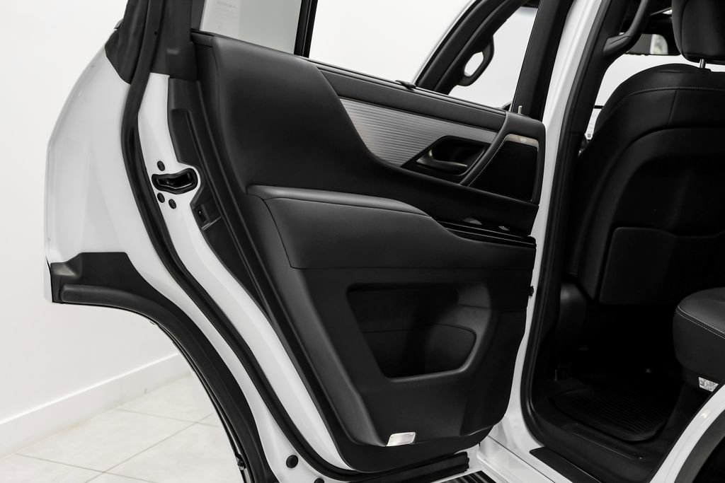 Used 2023 Lexus LX 600 F Sport image 42