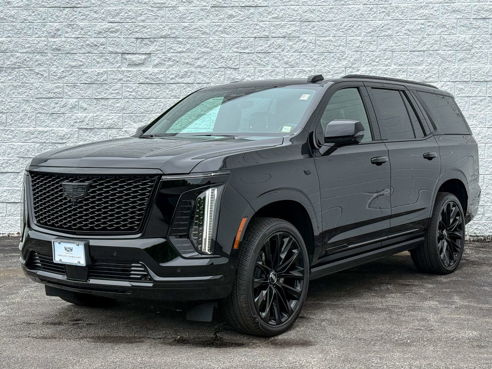 Certified 2025 Cadillac Escalade Sport Platinum w/ LPO, ONYX Package AWD/4WD image 3