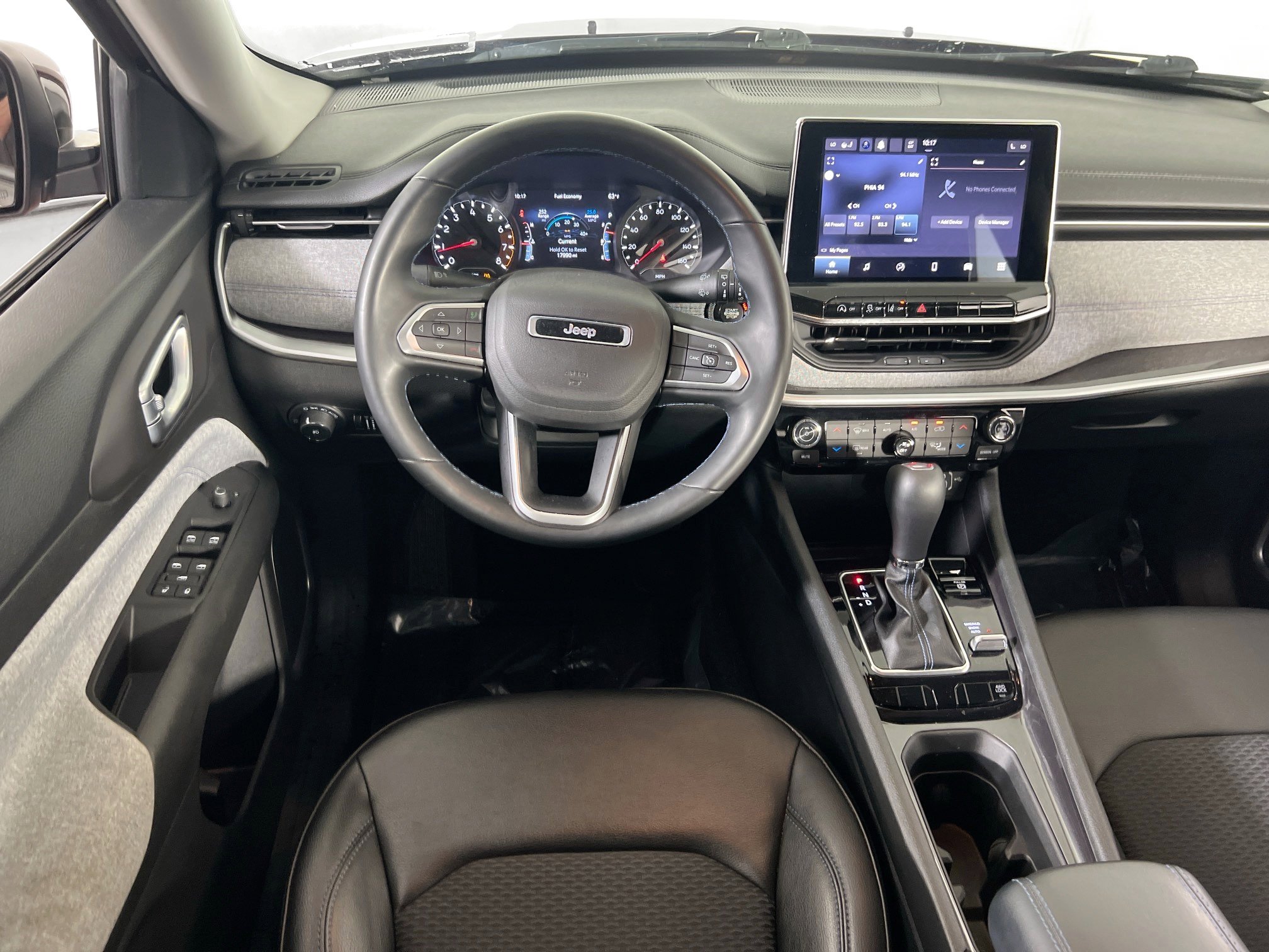 Used 2022 Jeep Compass Latitude w/ Convenience Group AWD/4WD image 21