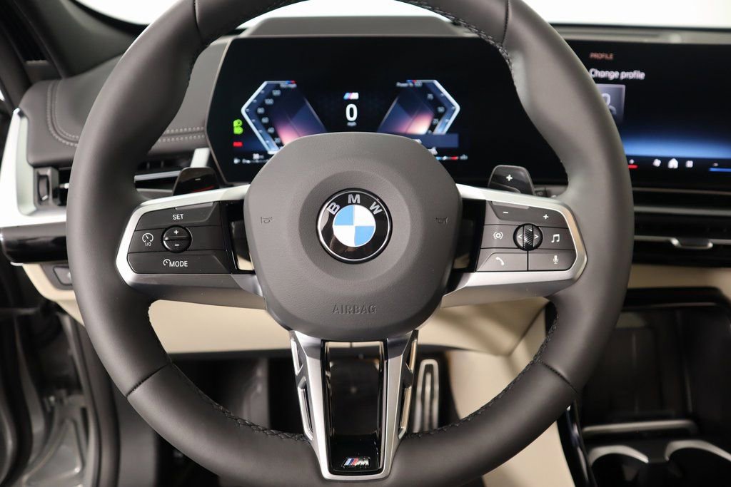 New 2025 BMW X1 xDrive28i w/ Technology Package AWD/4WD image 4