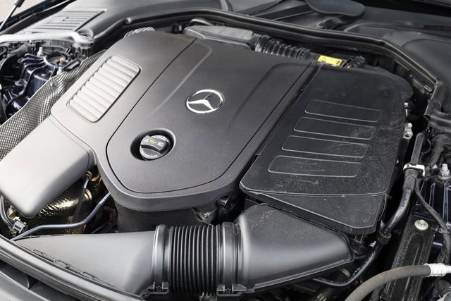 Used 2023 Mercedes-Benz C 300 4MATIC Sedan image 9