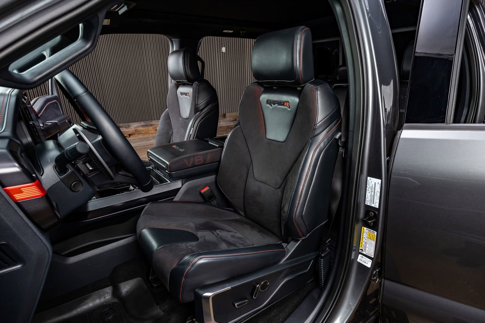 Used 2025 Ford F150 Raptor w/ Equipment Group 803A Raptor R image 30