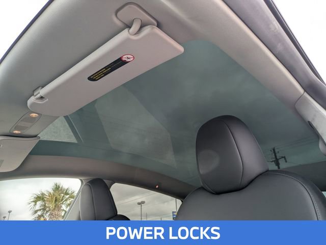 Used 2024 Tesla Model Y Long Range image 17