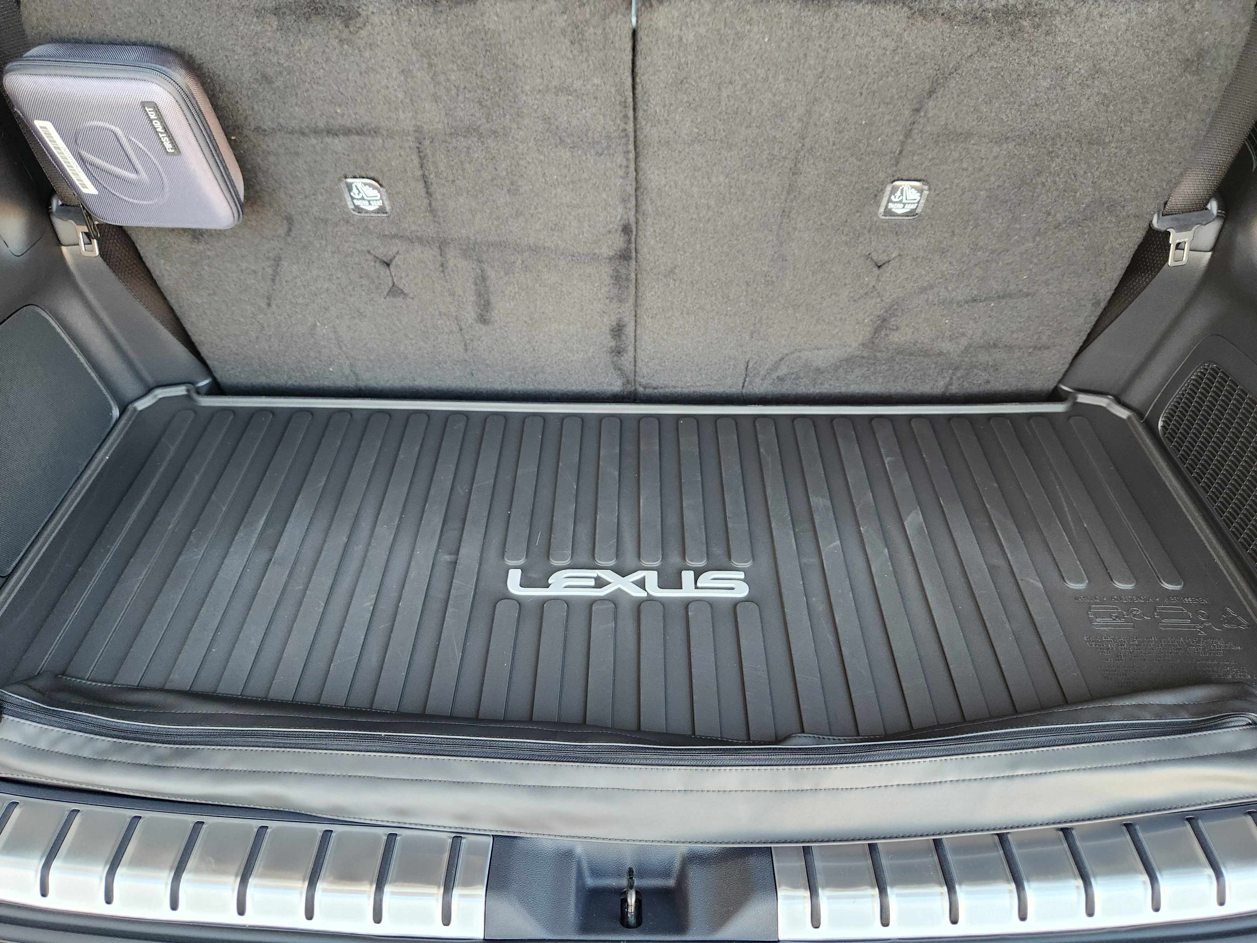 New 2026 Lexus TX 500h AWD image 24