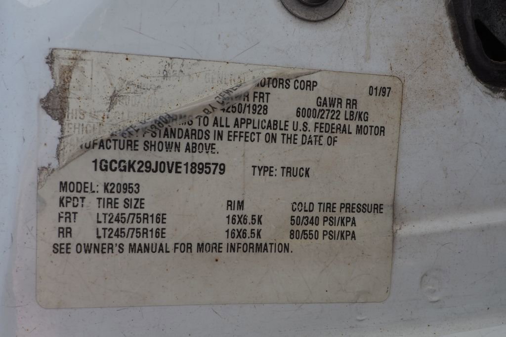 Used 1997 Chevrolet Silverado 2500 4x4 Extended Cab w/ Preferred Equipment Group 2 image 6