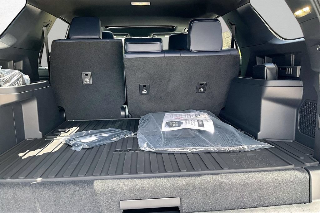 New 2026 Toyota 4Runner Platinum AWD/4WD image 7