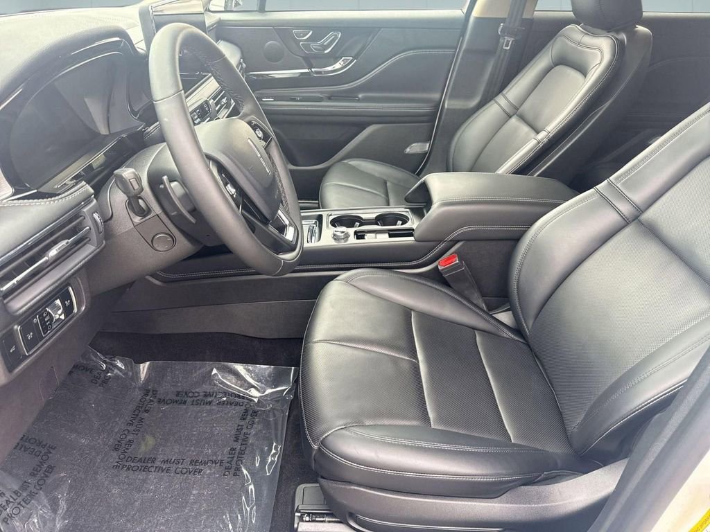 Used 2024 Lincoln Corsair AWD w/ Equipment Group 101A image 12