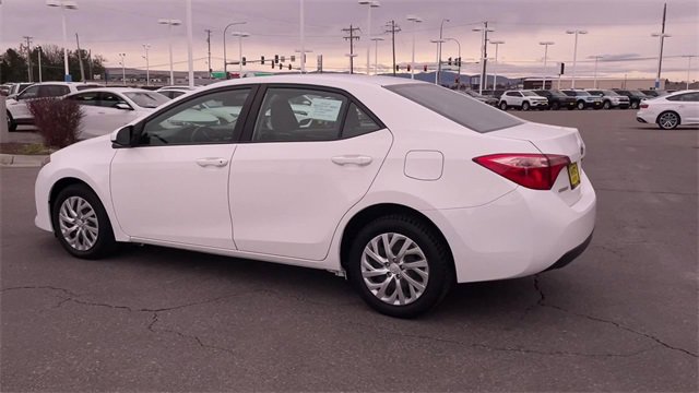 Used 2019 Toyota Corolla L image 7
