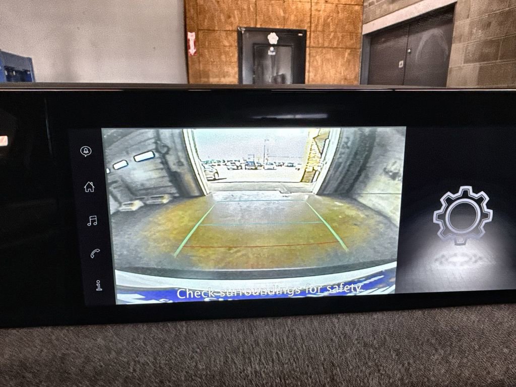 New 2025 Nissan Kicks SV w/ SV Premium Package image 23