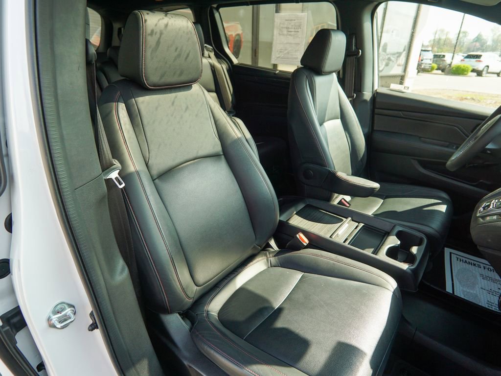 Used 2023 Honda Odyssey Sport image 31