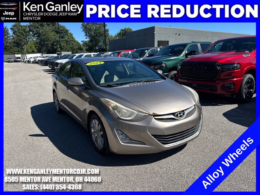 Used 2014 Hyundai Elantra SE w/ Option Group 02 FWD image 1