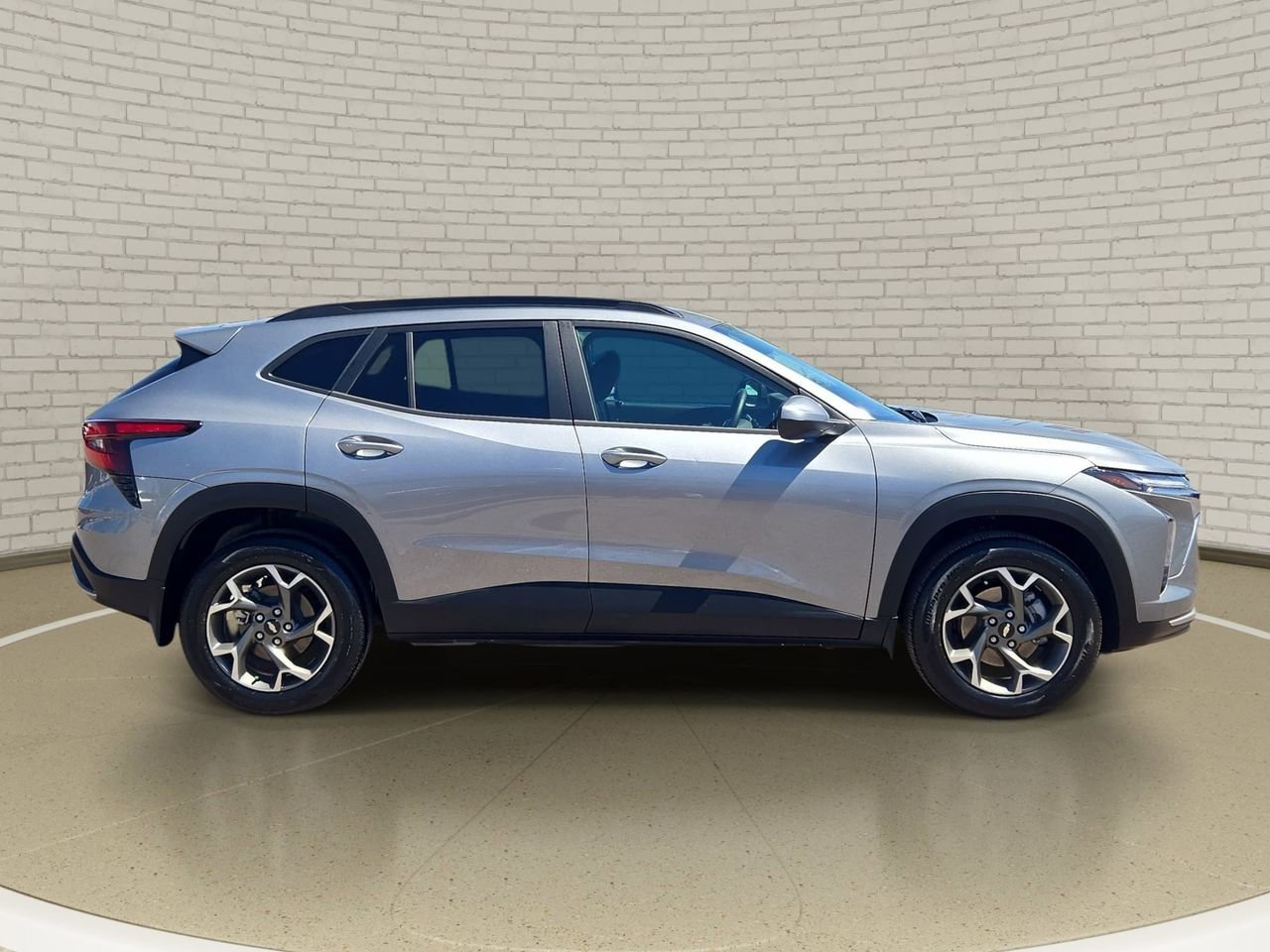 Used 2026 Chevrolet Trax LT w/ Driver Confidence Package image 4