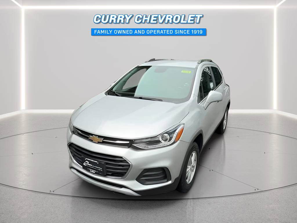 Used 2020 Chevrolet Trax LT w/ LT Convenience Package AWD/4WD image 3