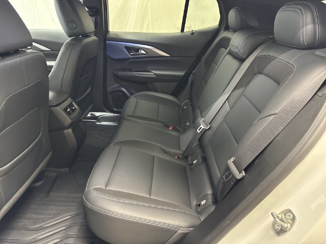 Used 2024 Chevrolet Equinox EV LT FWD image 12