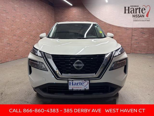 Certified 2023 Nissan Rogue SV image 2