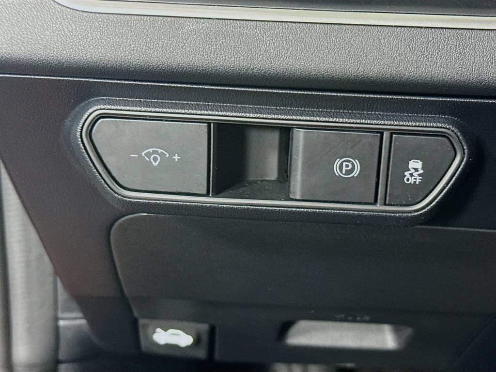 Certified 2025 Kia K4 FWD image 18