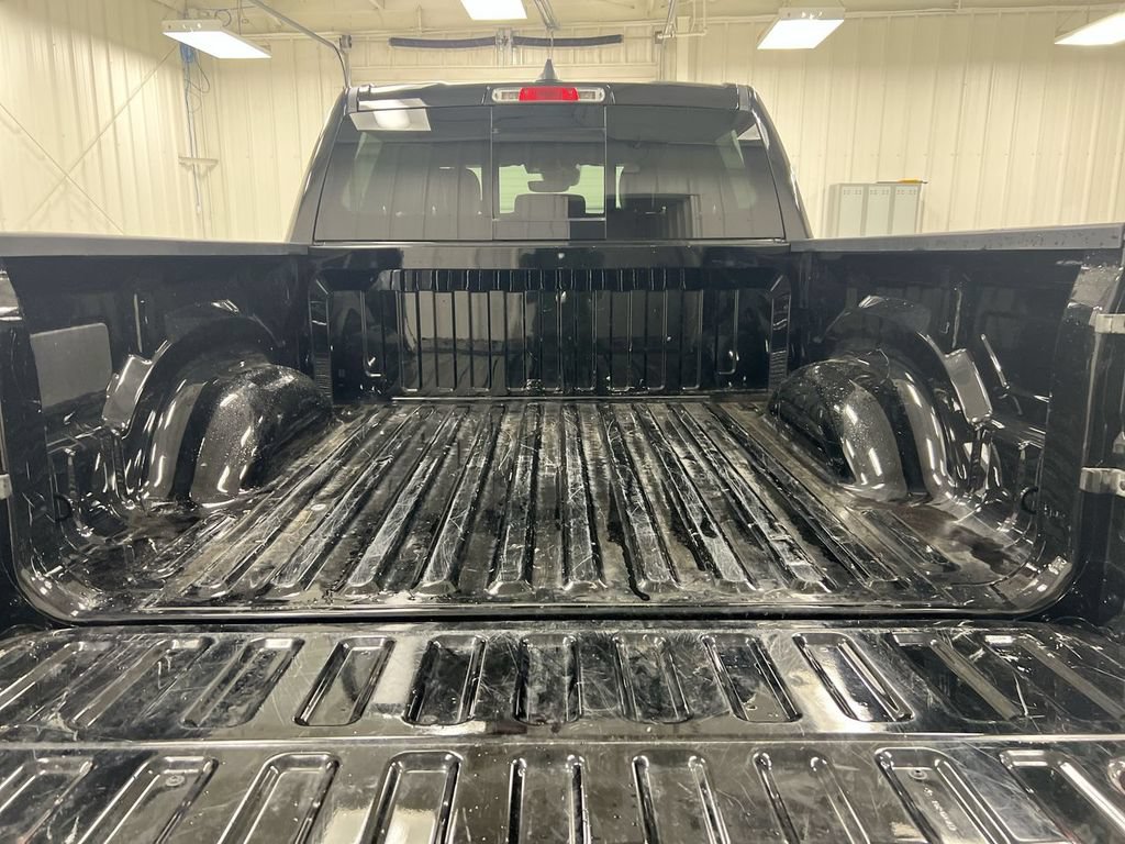 Used 2025 RAM 1500 Laramie AWD/4WD image 24