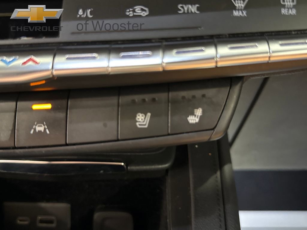 Used 2020 Cadillac XT4 Premium Luxury w/ Enhanced Visibility Package image 14