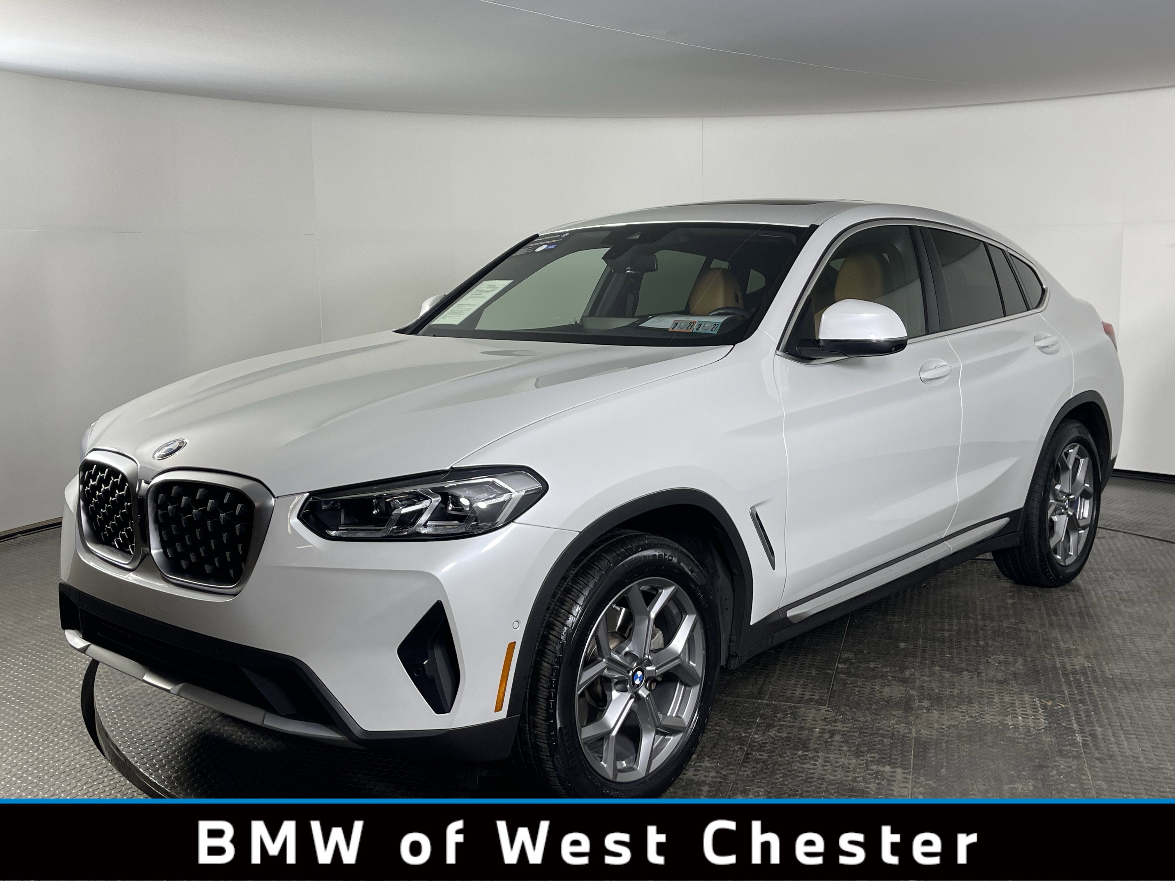Certified 2025 BMW X4 xDrive30i image 1