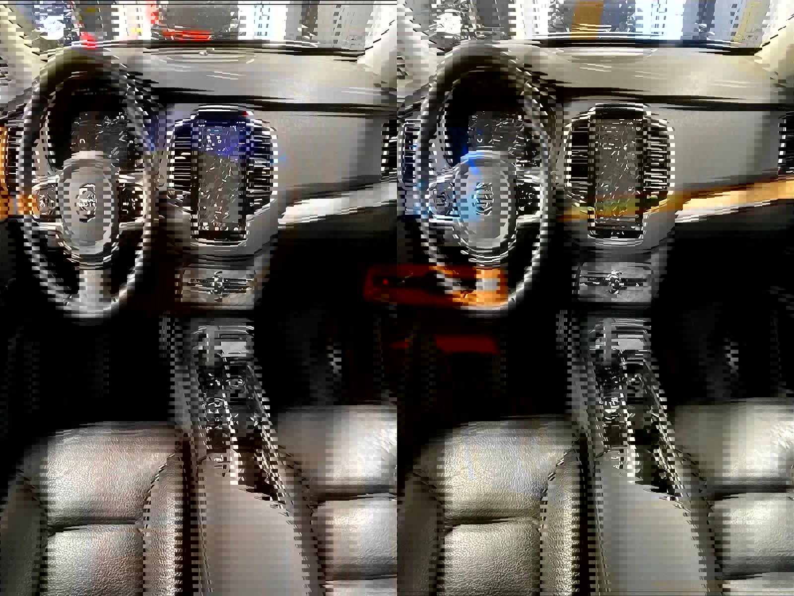 Used 2023 Volvo XC90 B6 Plus w/ Protection Package AWD/4WD image 22