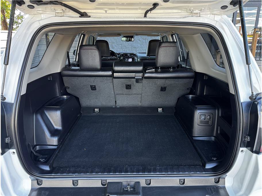 Used 2019 Toyota 4Runner TRD Off-Road Premium AWD/4WD image 30