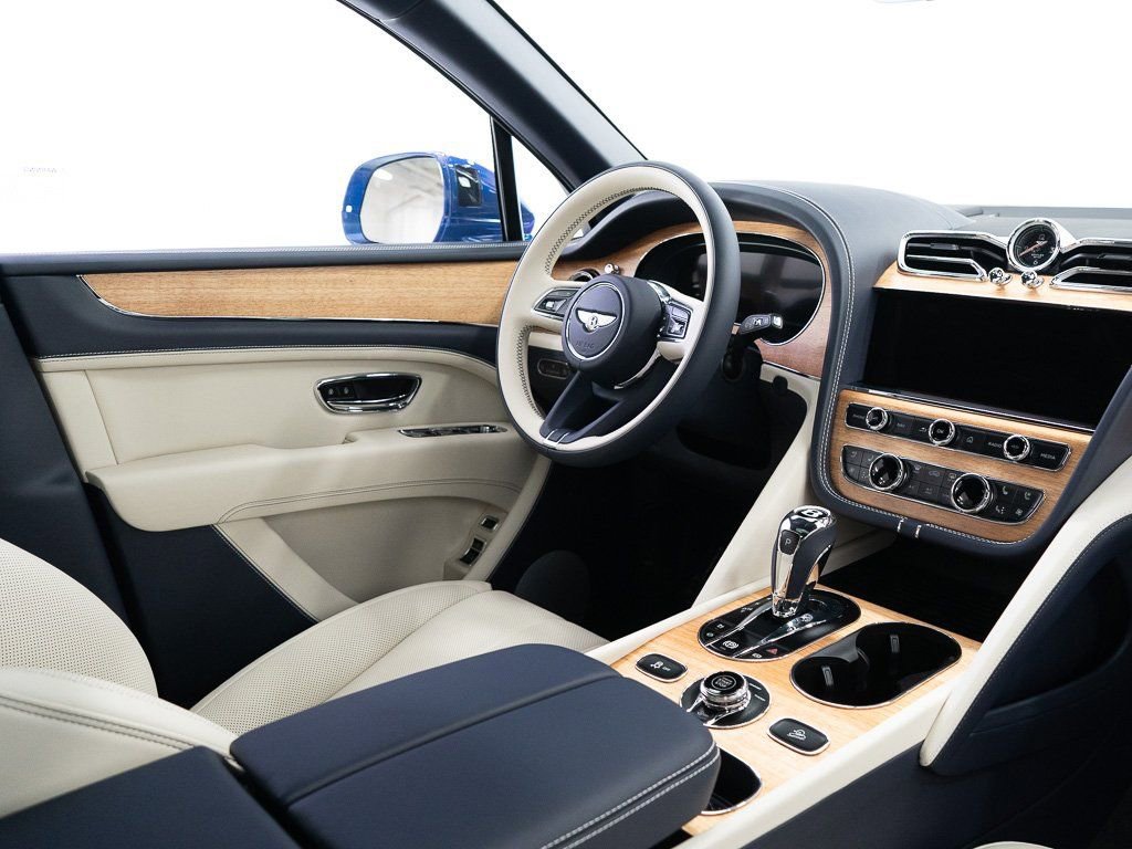 New 2025 Bentley Bentayga Extended Wheelbase image 25