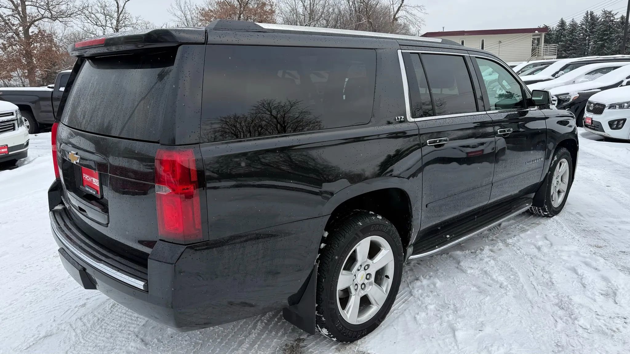 Used 2015 Chevrolet Suburban LTZ image 5