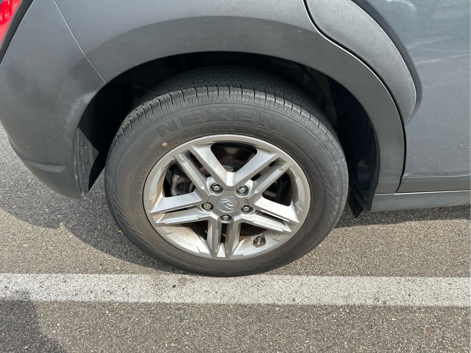 Certified 2023 Hyundai Kona SE AWD/4WD image 3